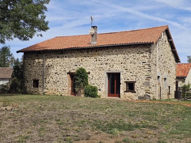 A Barn Conversion Full of Potential – Create your Dream Home!
