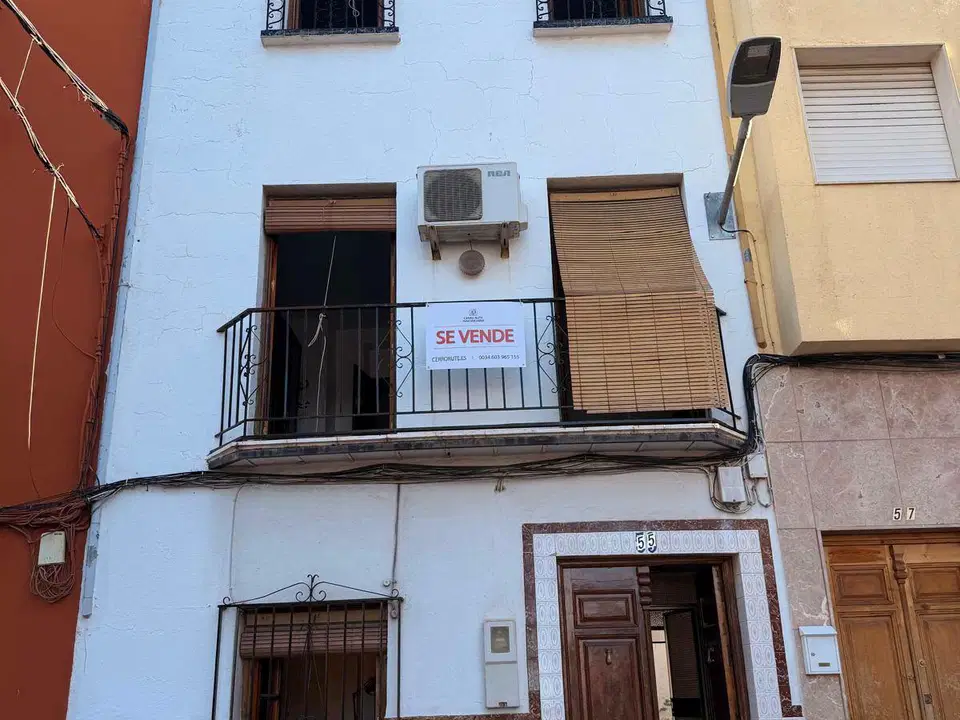 Town house in Rute, Cordoba province
