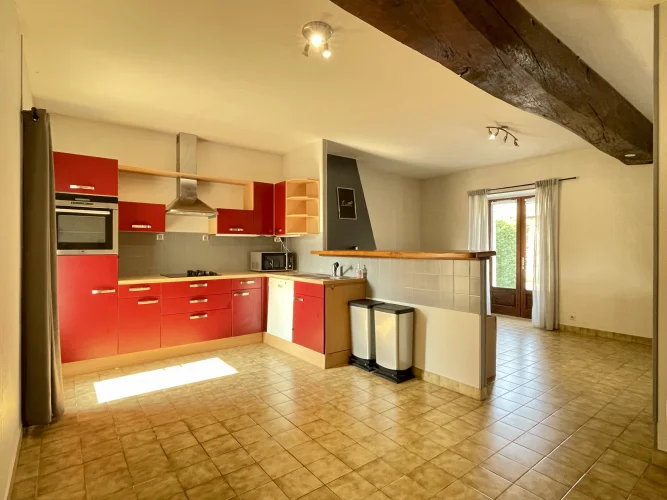 Let yourself be Seduced by this Stone Country House, Set on photo 2