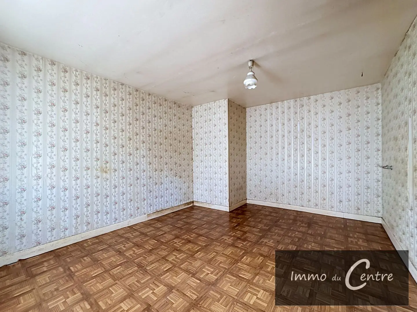 House for sale in Montmirail — 2 bedrooms, 124 m² photo 5