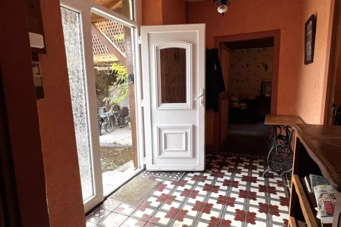 Charming Former Farmhouse with Pyrenean Views and 8,135 m² of Land photo 5