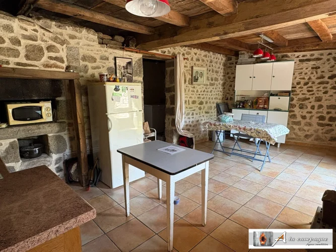 Charming Stone House, Ready to Move into photo 3