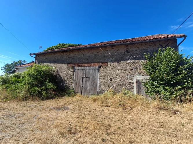 2 Bed House for Sale in Châteauneuf-la-Forêt photo 4