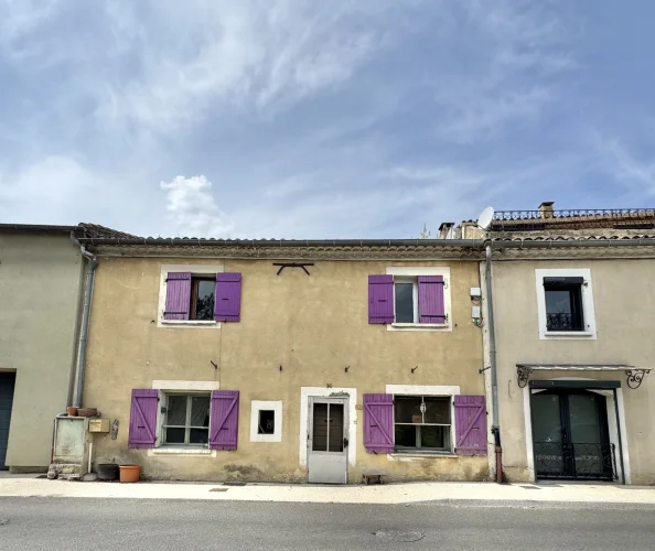 Village House with Garden to Renovate in Mirabel-Aux-Baronnies