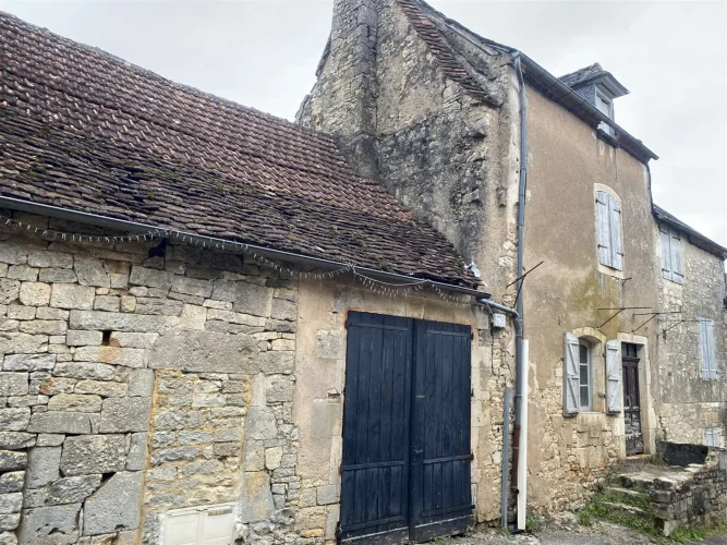 Very Typical Stone Ensemble to Renovate, Charming Northern Lot Medieval Village photo 5