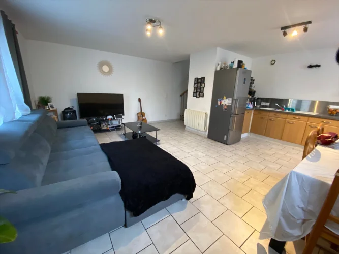 Fumel, in a Peaceful Neighborhood, Terraced House Ideal for Investor, Rented Home photo 4