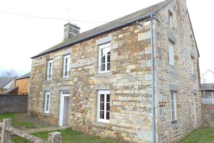 Detached Stone and Slate Property(143 sqm), Situated in a Village, in the Area of Barenton, with a