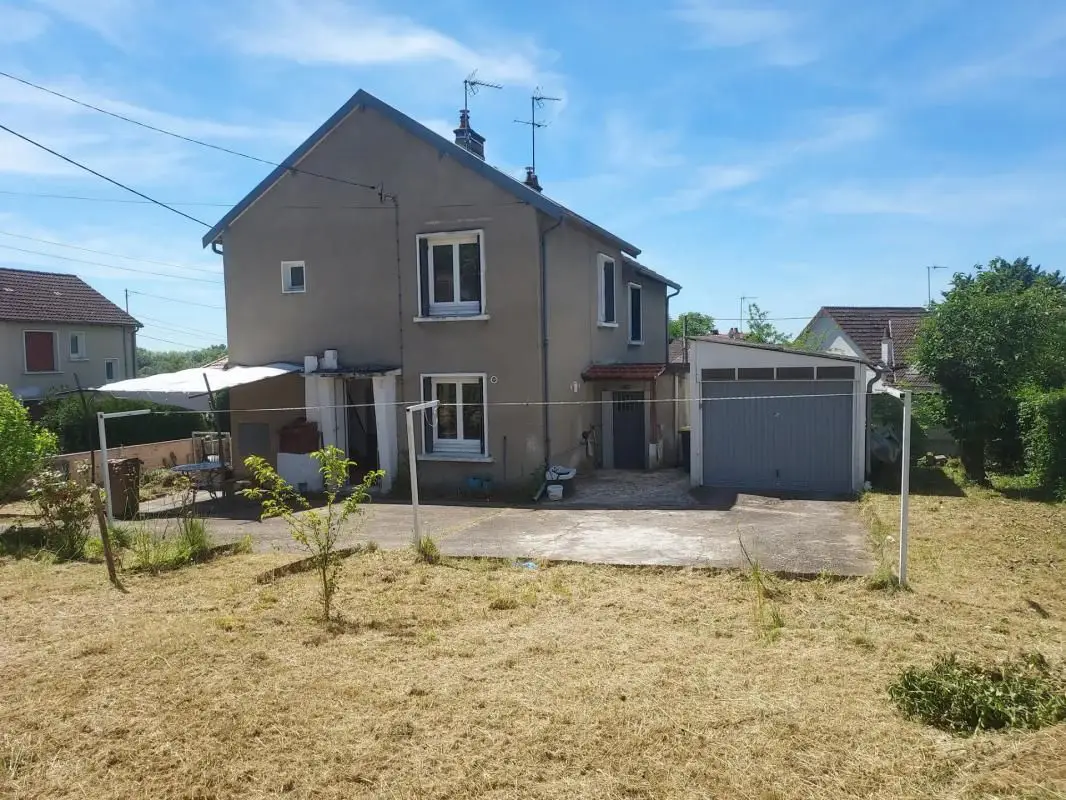 House for sale in Vierzon — 3 bedrooms, 81 m² photo 3