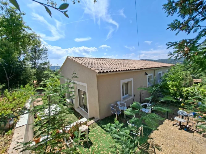 Semi-Detached House Built in 2022 - 2 Bedrooms - 79 m² with Garage - 341 m² Plot - Taradeau photo 2
