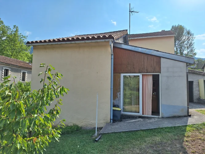 M&M Immobilier is Pleased to Present Exclusively T photo 3