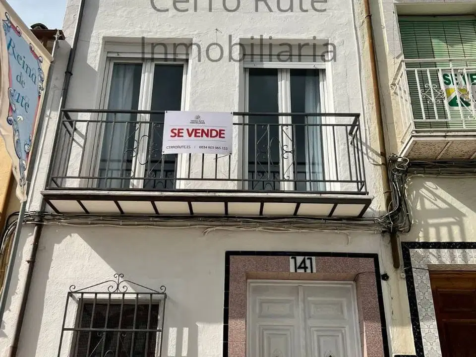 Town house in Rute, Cordoba province