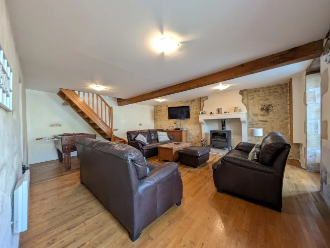 Charm & Comfort: House with Separate Garden and Authentic Br photo 4