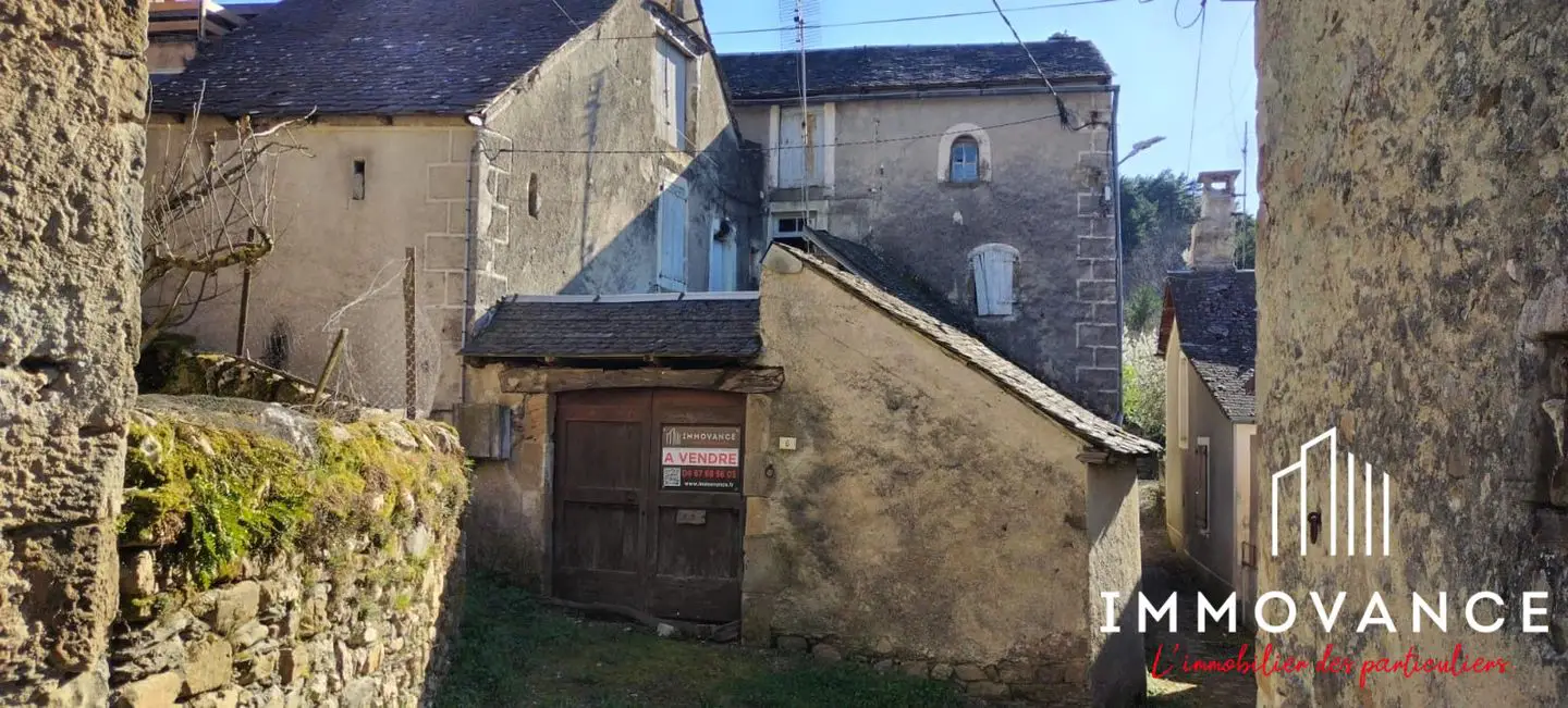 House for sale in Saint Jean Du Bruel — 1 bedroom, 120 m²