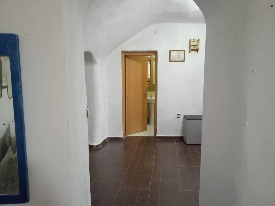 Cave house in Cuevas Del Campo, Granada photo 4