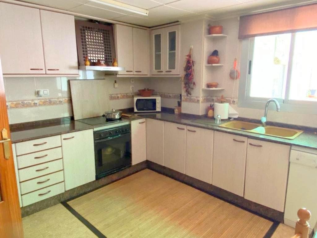Flat for sale in Moixent, Valencia photo 5