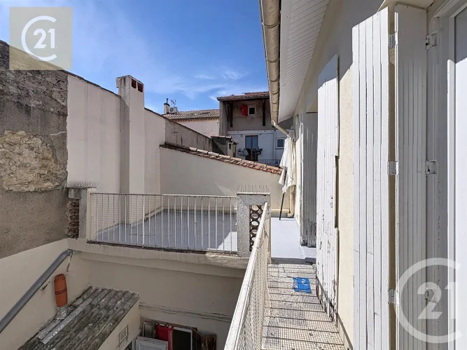 Béziers 3-Bedroom Apartment, Near Allées Paul Riquet and Parc Des Poètes. Ideally Located in the photo 3
