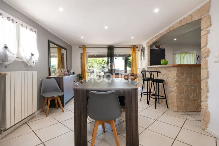 Exclusive Listing: 112 m² House, Saint Benoît De Carmaux