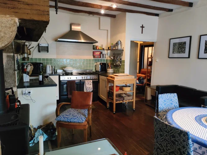 Cosy 3-Bed Village House with Private Garden and Views, Saint-Laurent-Sur-Gorre photo 4