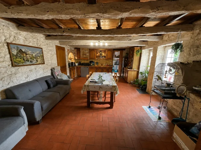 Beautiful Stone House Located a Few Minutes from Montaigu-De-Quercy, in a Quiet and Pleasant Environ photo 3