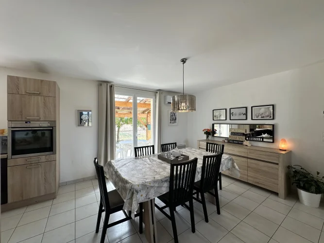 4 Bed Family Home with Countryside Views Near Eymet photo 5