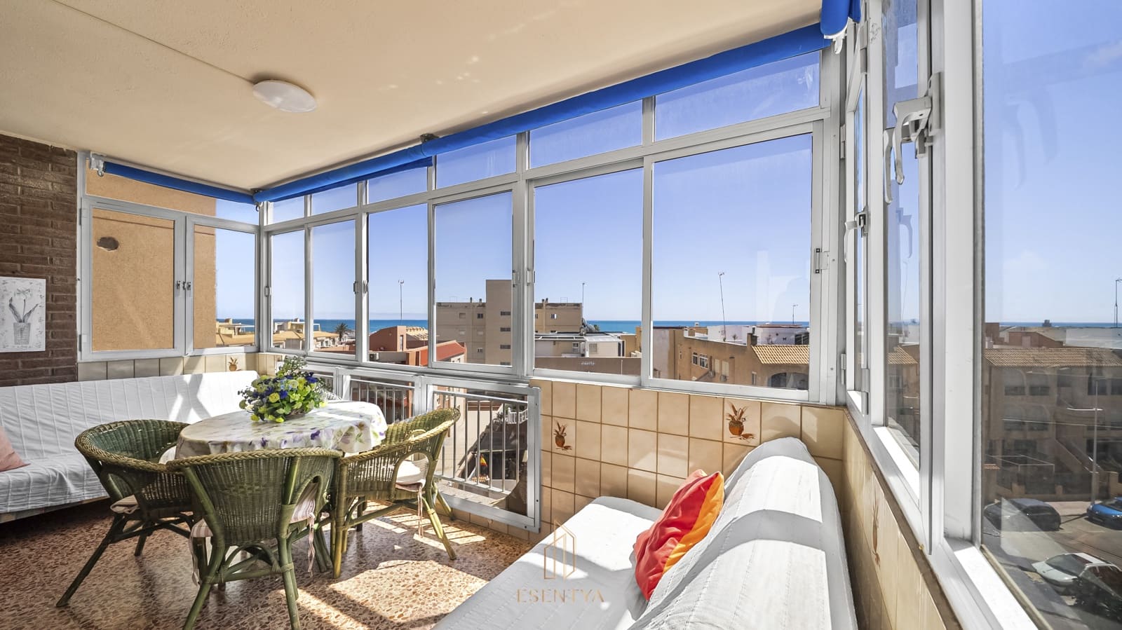 Apartment for sale in Los Europeos, Torrevieja, Alicante photo 2