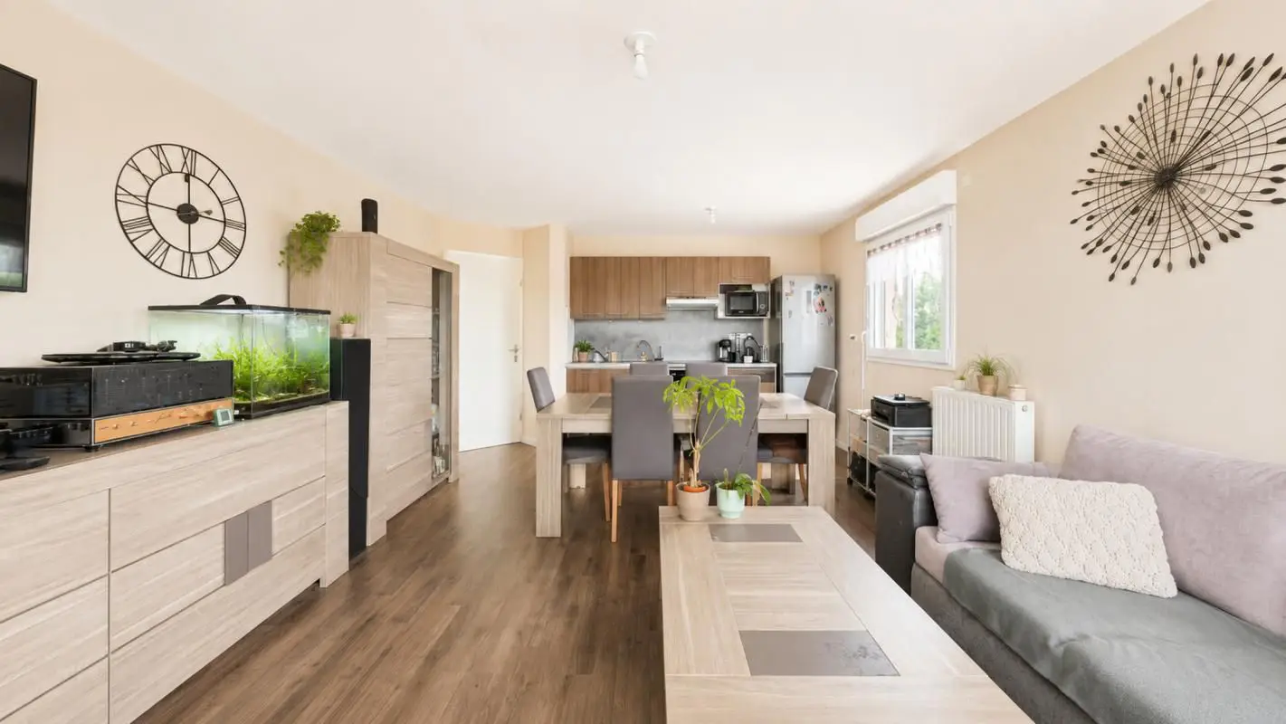 Apartment for sale in Chennevières-sur-Marne — 2 bedrooms, 64 m² photo 4