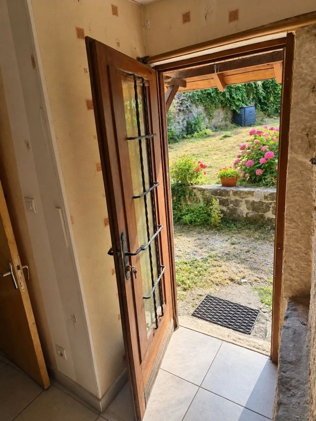 House for sale in Thouars — 2 bedrooms, 90 m² photo 4