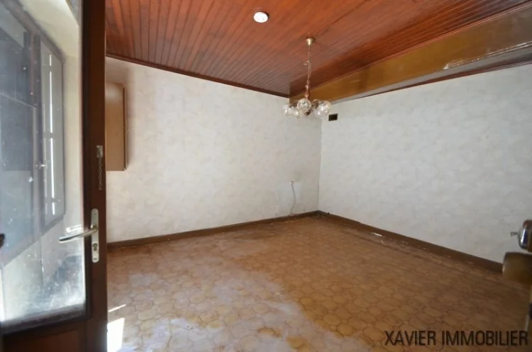 Village House to Renovate with Non-Adjacent Garden. photo 5