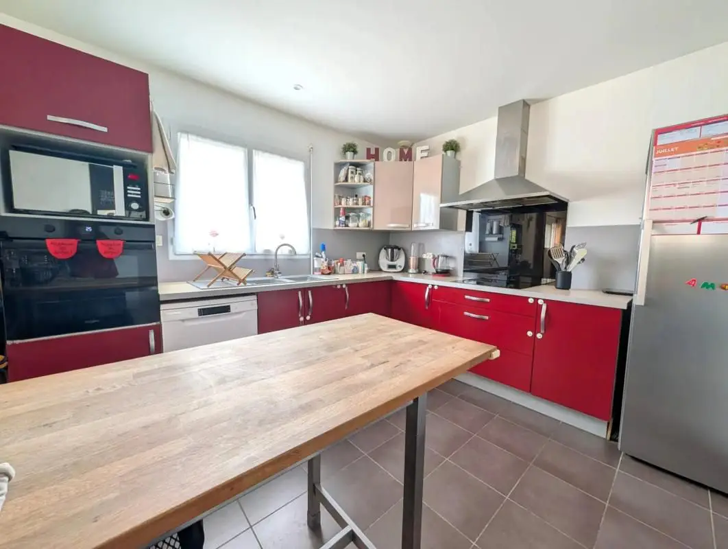House for sale in Sixt Sur Aff — 3 bedrooms, 107 m² photo 5