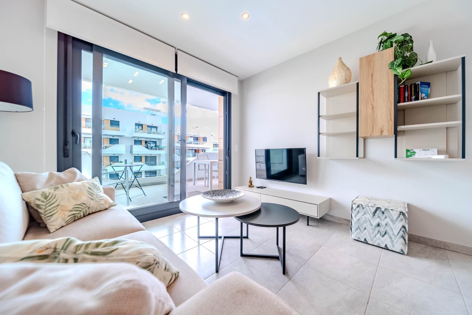 Apartment for sale in Villamartin, Orihuela, Alicante photo 2