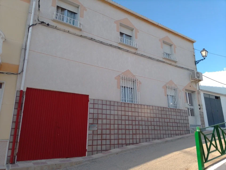 Village house in Bobadilla De Alcaudete, Jaen province