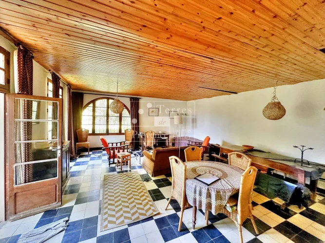 Salernes – Character House to Renovate with Great Potential! photo 5