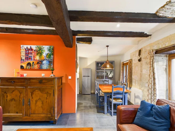 Beautifully Presented 3-Bedroom Medieval Home with Rare, Private Terrace in the Heart of Issigeac photo 3