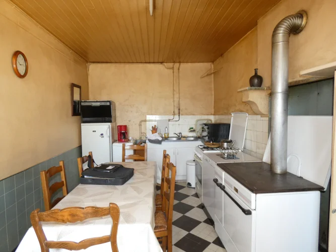 Large Family Home with Attached Outbuildings and Attached Land photo 3