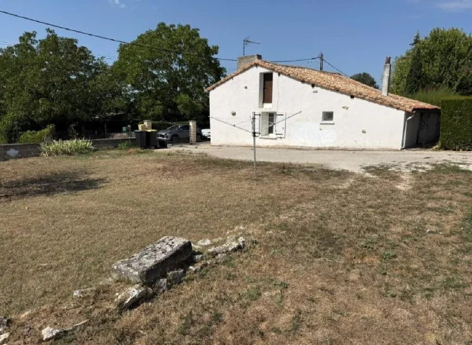 2 Bed House for Sale in Ruffec photo 3
