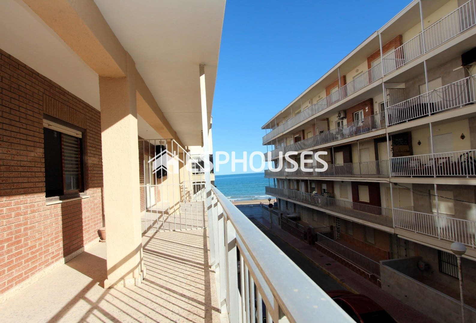 Apartment for sale in Guardamar Playa, Guardamar del Segura, Alicante photo 3