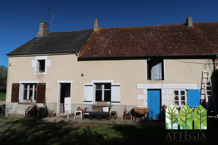 Country House in Need of Renovation with Adjoining Garden photo 5