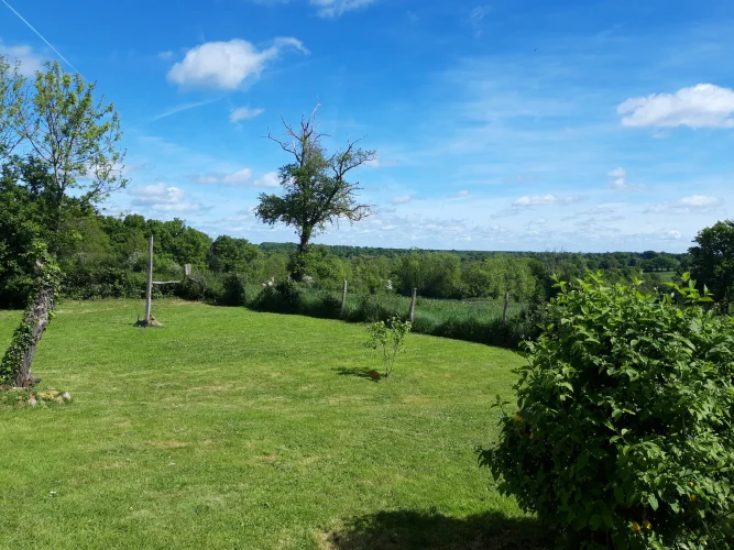 Pretty Cottage with Countryside Views photo 2