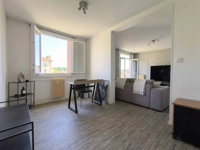 2 Bed Apartment for Sale in Chalon-Sur-Saône photo 2