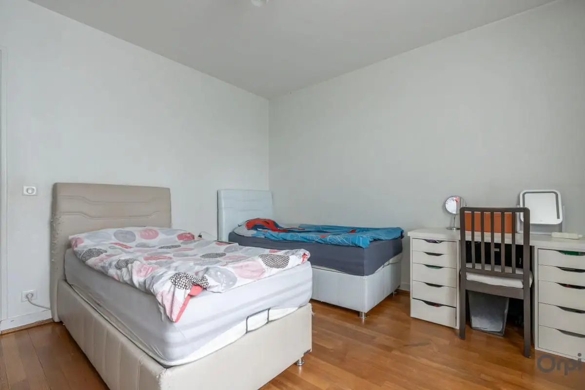 Apartment for sale in Champigny-sur-Marne — 2 bedrooms, 71 m² photo 5