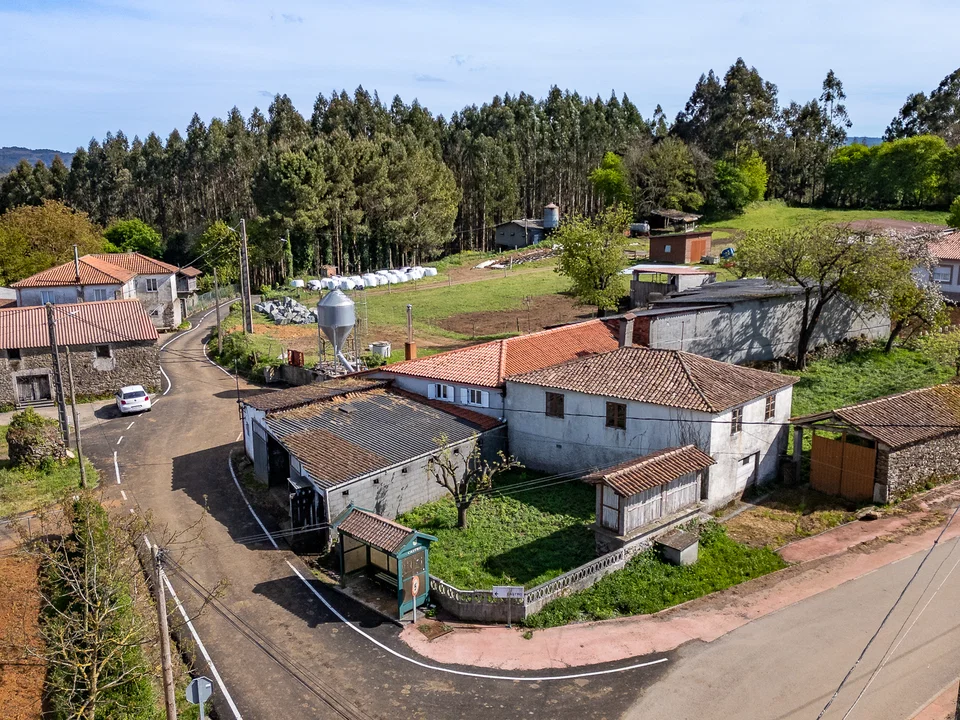 Country house in Santiso (Ferreira), La Coruna province