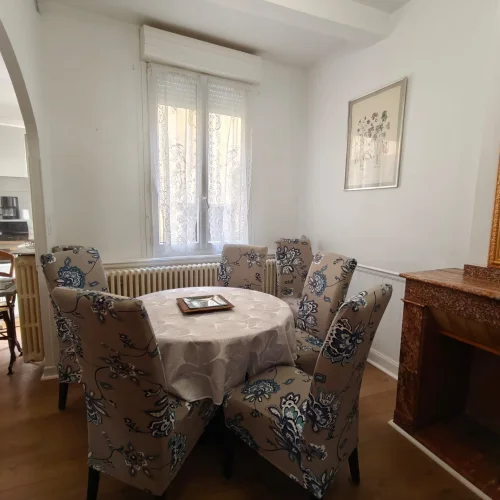 Limoux Town Center - Detached House with Interior Courtyard photo 3