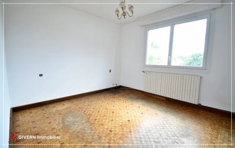 Neo-Bretonne Style Large Family Home with Garden, Pool, and Basement photo 4