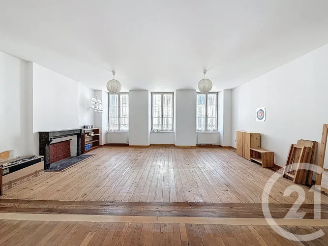 Century 21 Lure Exclusively Presents this Charming Town House in the Heart of Lure. photo 4