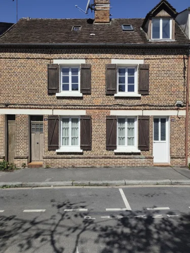 Superb Old Renovated House of 120 M2 Living Space with Veranda E