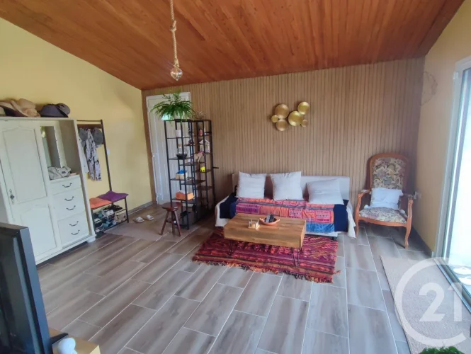 At the Foot of the Montagne Noire, in Hérault, this Single-Storey Villa Dating from the 1970s was photo 2