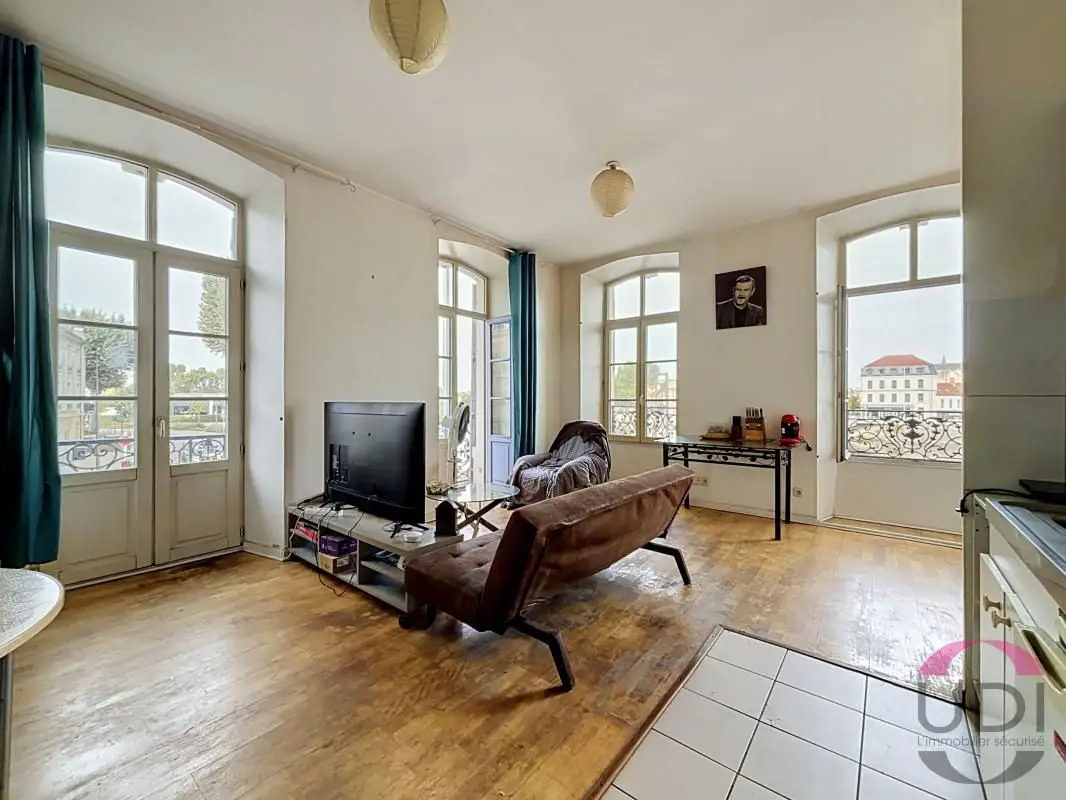 Apartment for sale in Montluçon — 1 bedroom, 48 m² photo 3