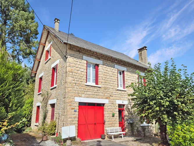 Correze. Town of Correze. Stone House of 3 Bedrooms, a Ground Floor Apartment, Garage, Sous-Sol and Garden of 1174m².