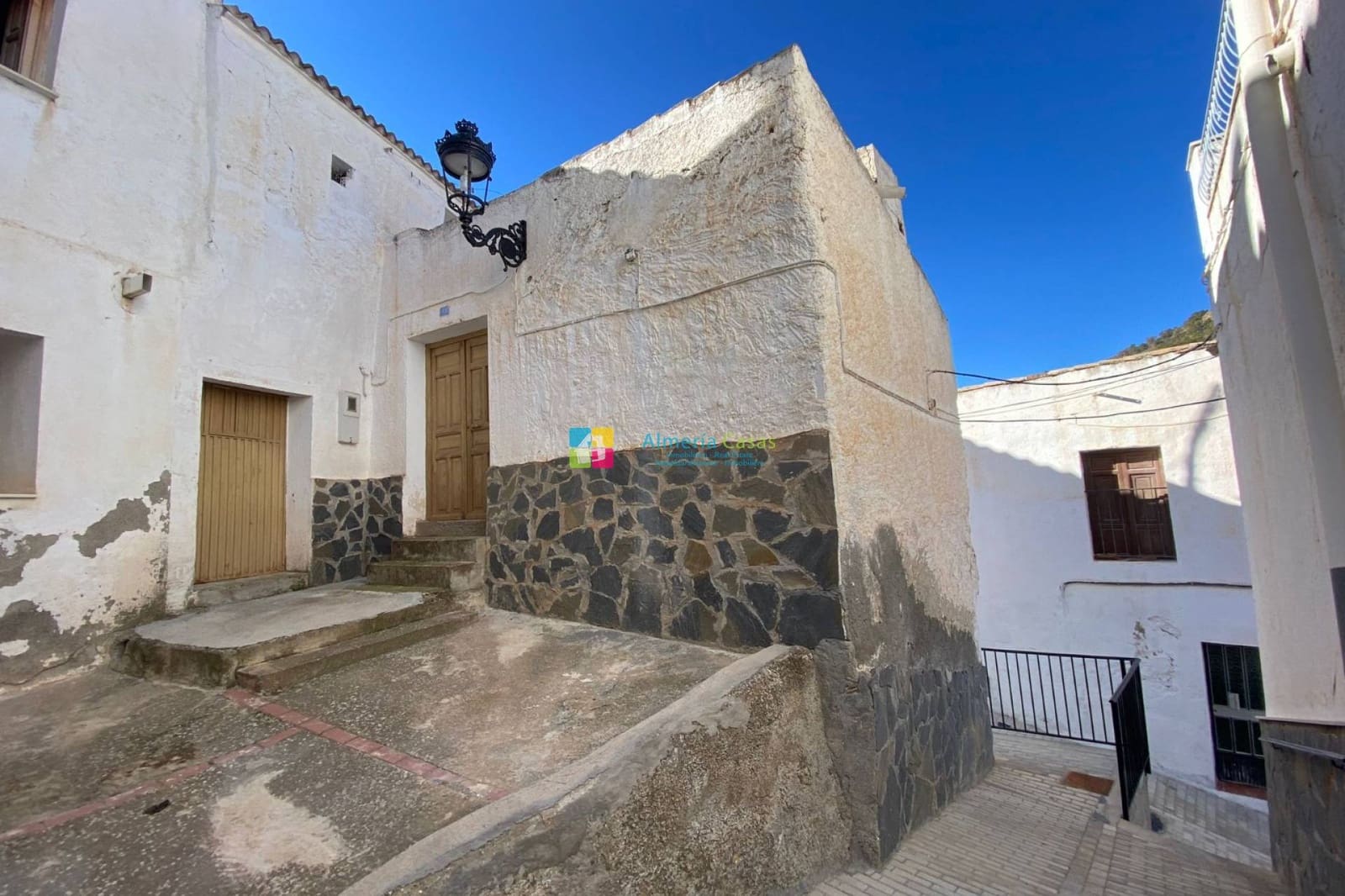 Townhouse for sale in Urrácal, Almería
