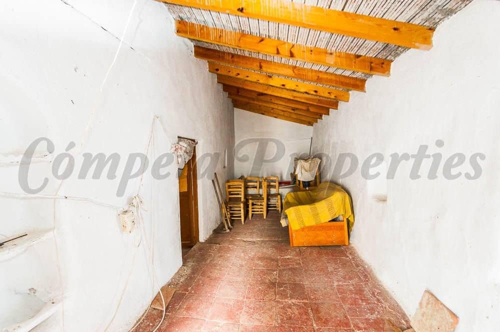 Townhouse for sale in Sedella, Málaga photo 3